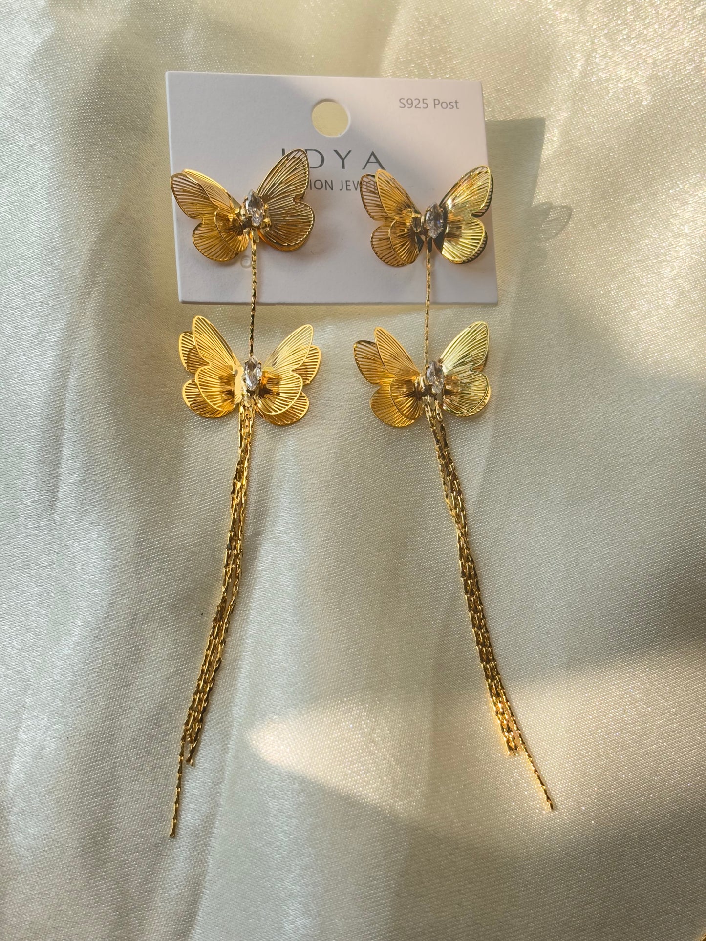 Butterfly hanging earring