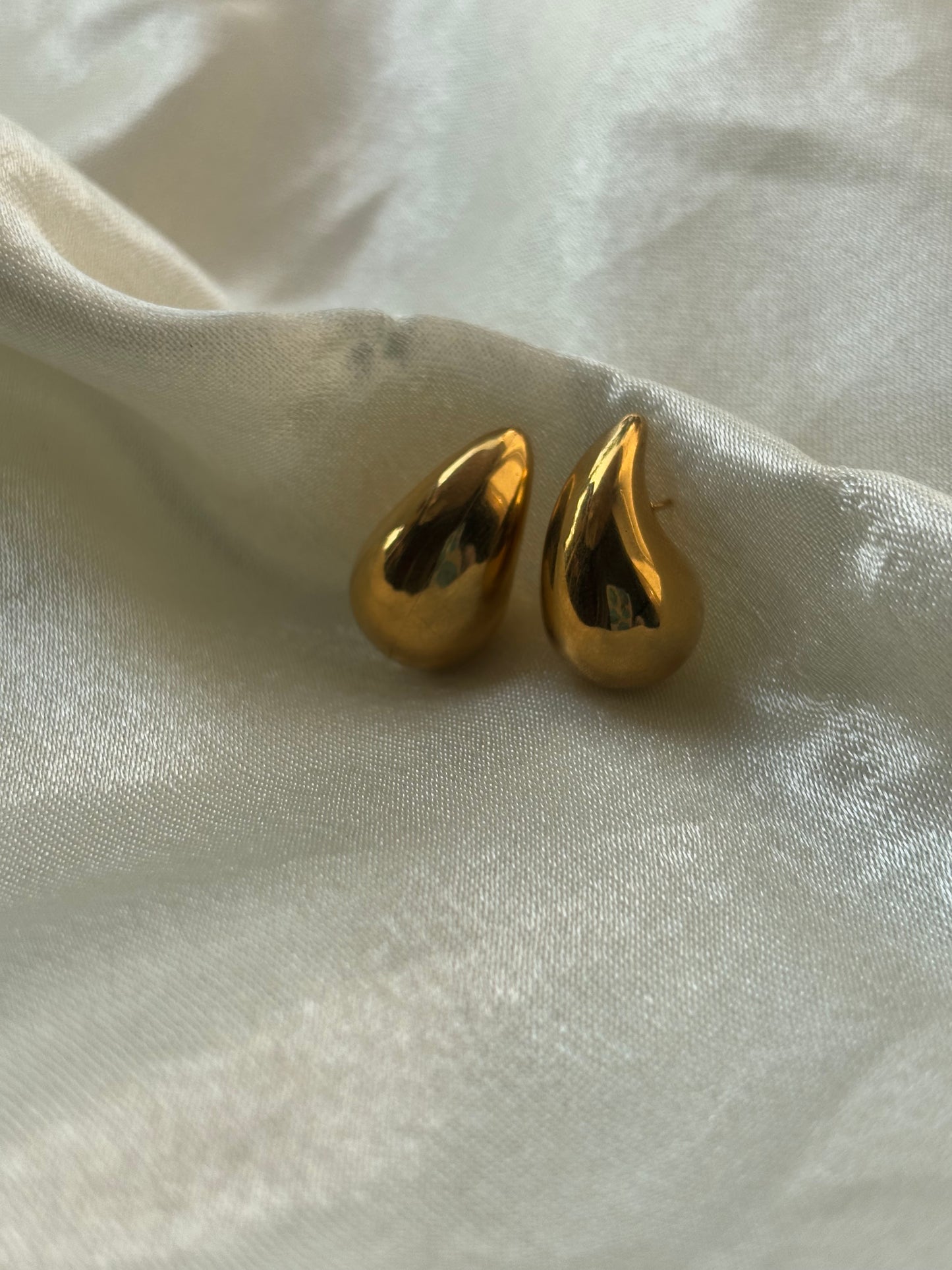 Plain Drop earring