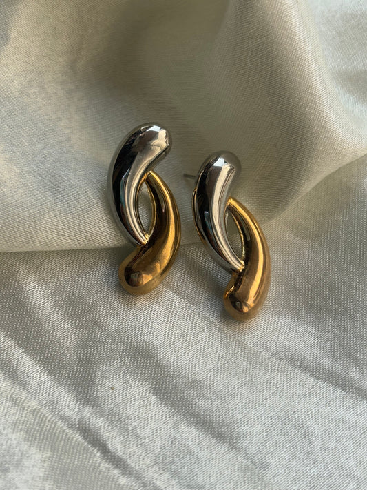 Dual tone drop shape earring