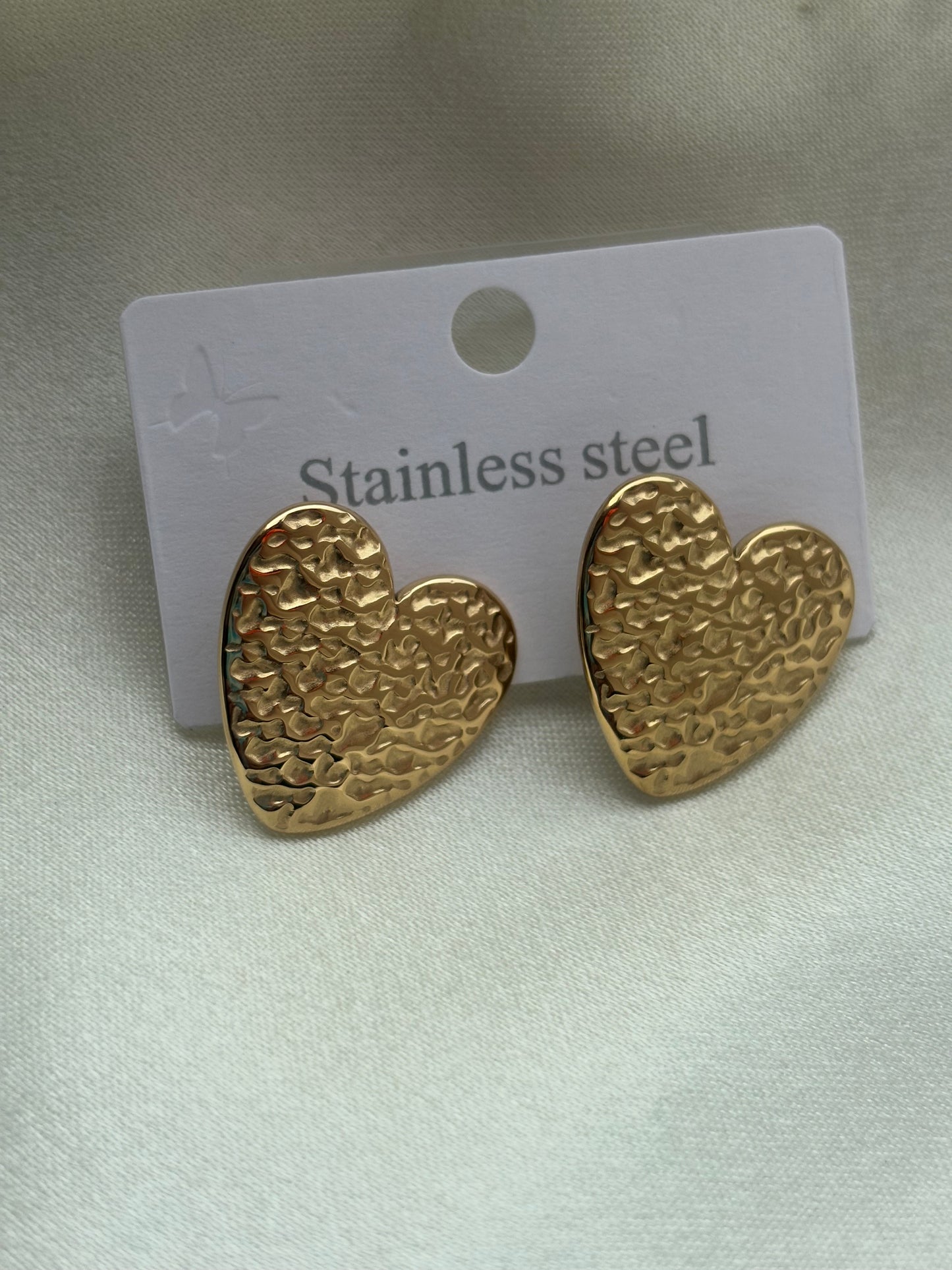 Textured heart Earring