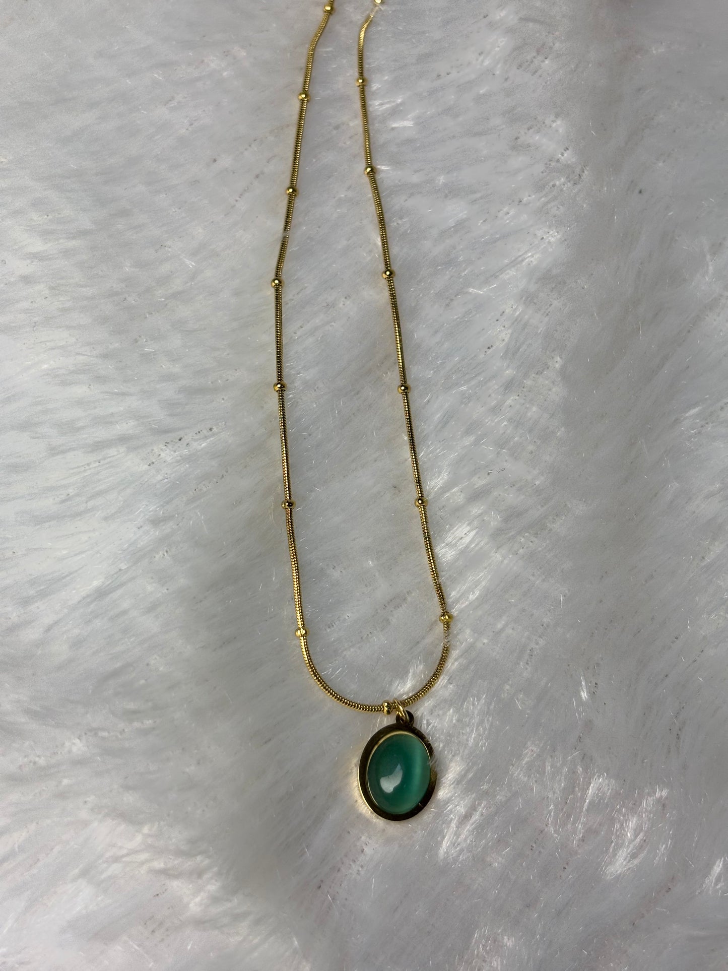 Green oval stone Anti tarnish chain